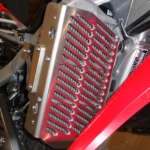 fladland radiator guide for CRF 300 met Acerbis tank